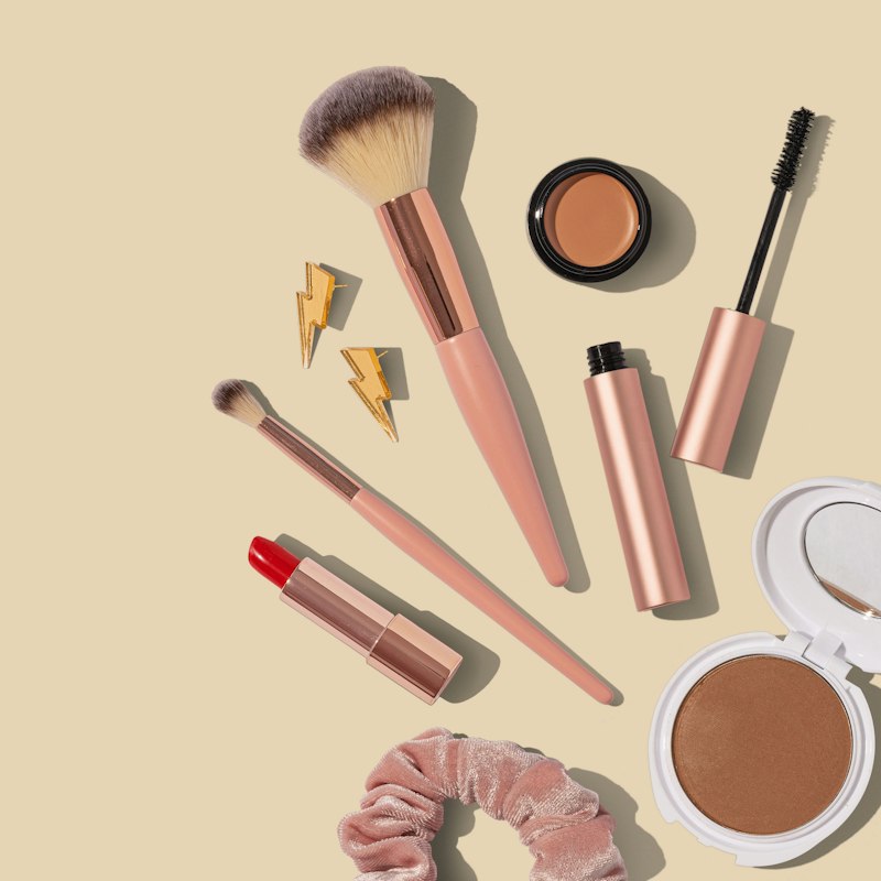 Botanical dyes and beauty ritual
